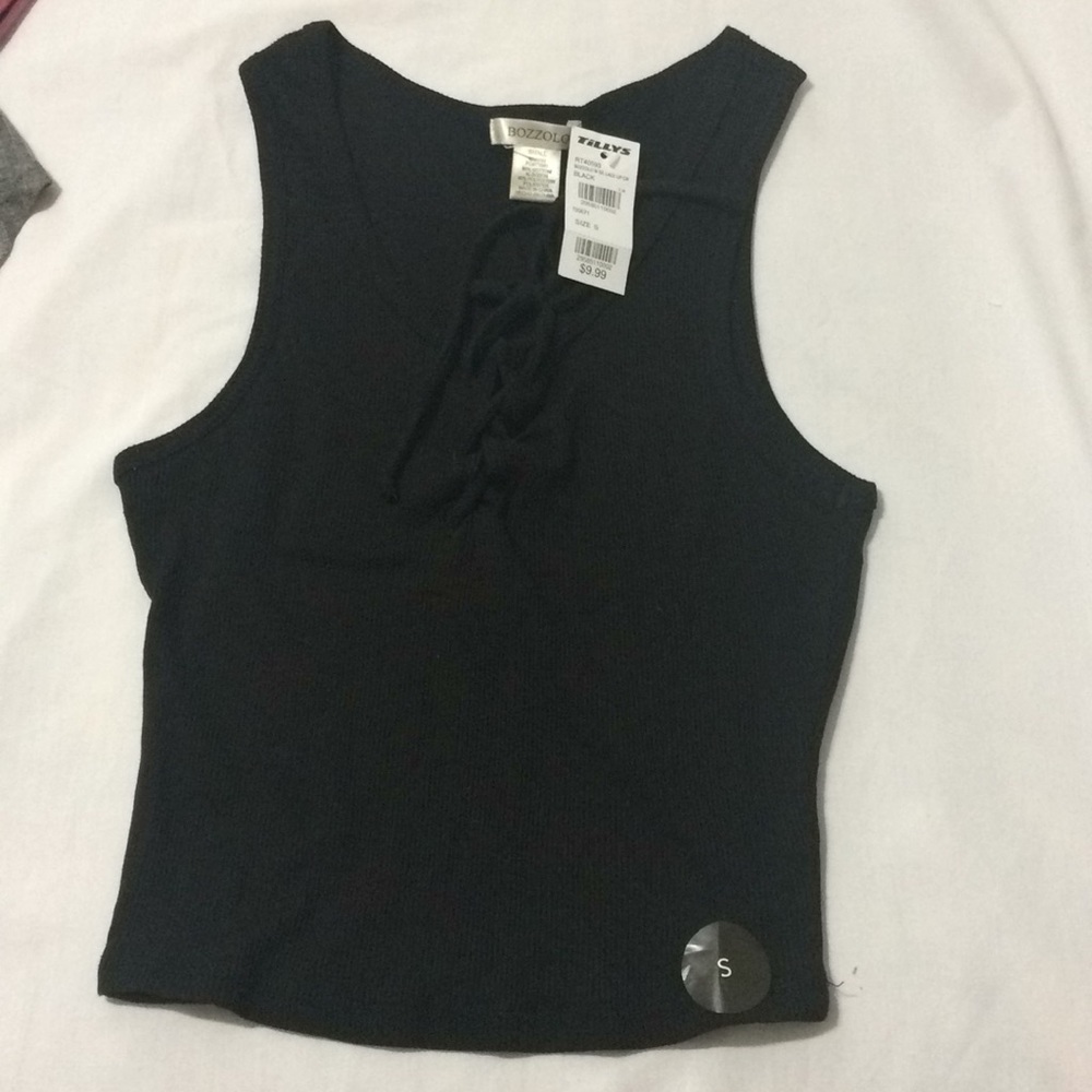 Bundle of 5 Tank Tops - Picture 2 of 6